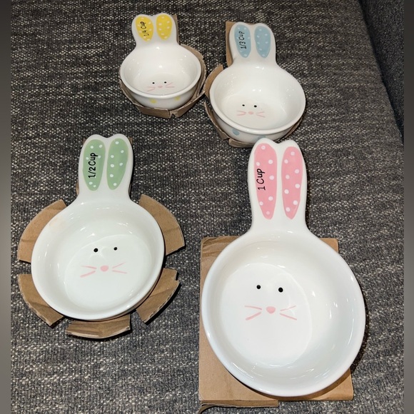 NWT Bunny Hop Measuring Cups - Picture 3 of 7